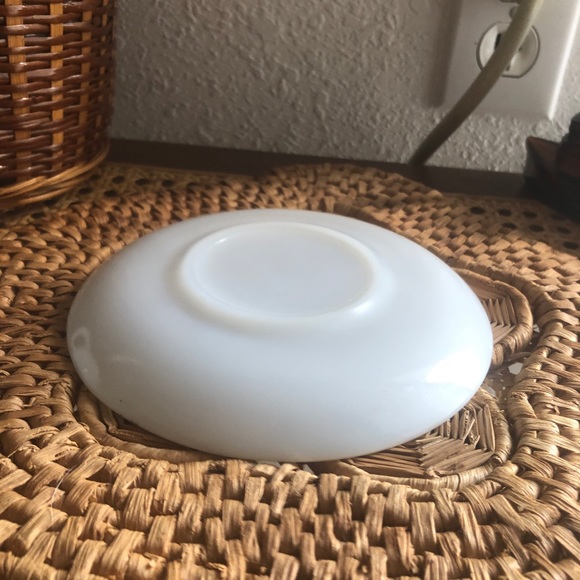 Vintage Hazel Atlas Moderntone Platonite White With Green Stripe Cup - Picture 9 of 10